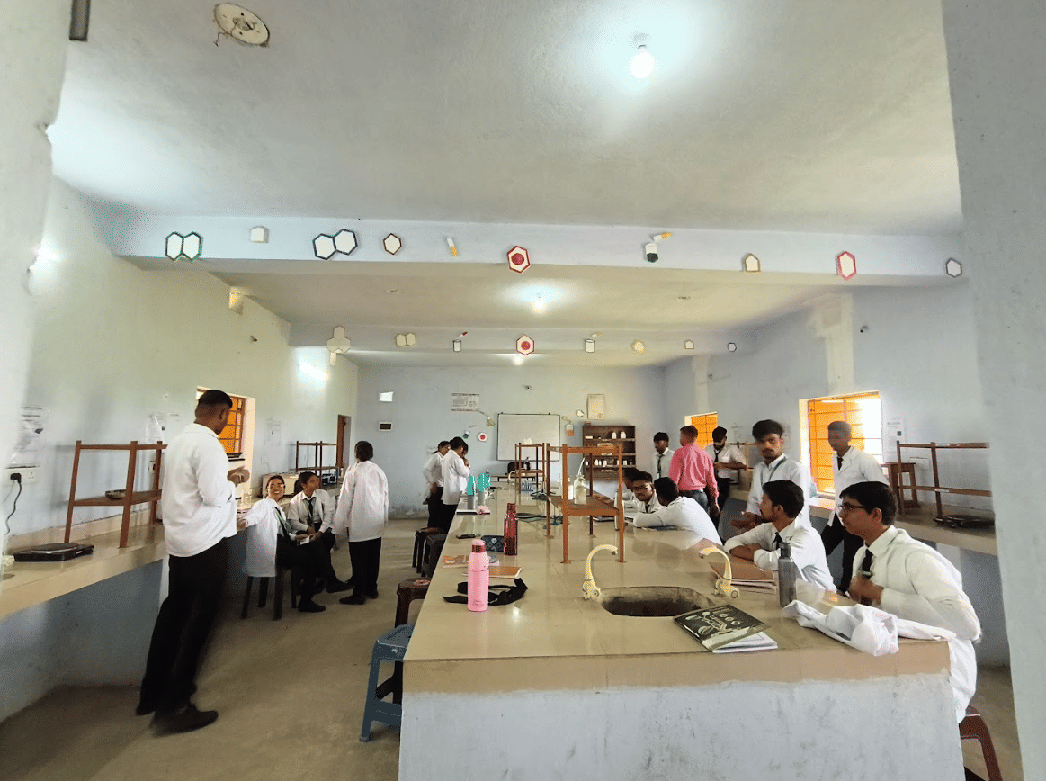 HGEA College of Pharmacy Bokaro Labs photo 60
